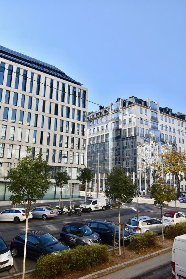 Schottenring Stock Exchange * Vienne